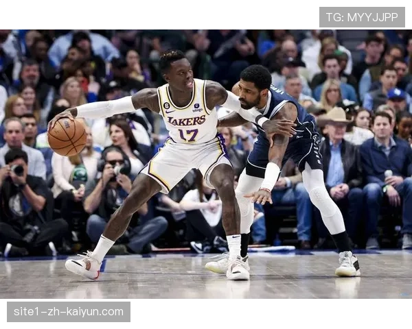 公牛后卫艾维左膝伤势缺席五连客 最早3月16日可能复出 公牛后卫艾维左膝伤势缺席五连客 最早3月16日可能复出