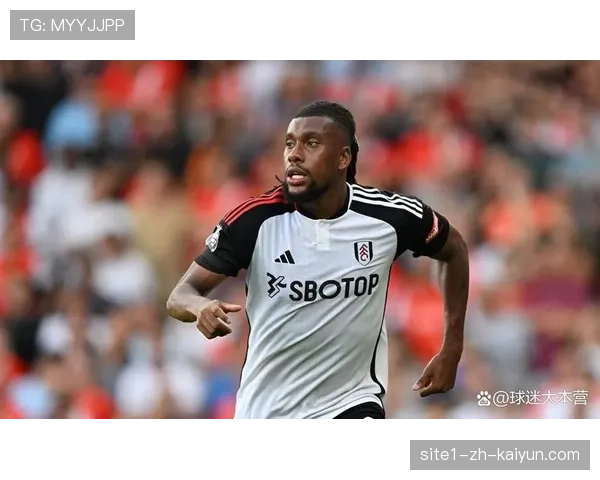 富勒姆防守组织混乱:伊沃比客串后腰效果糟糕致屏障缺失 富勒姆防守组织混乱:伊沃比客串后腰效果糟糕致屏障缺失